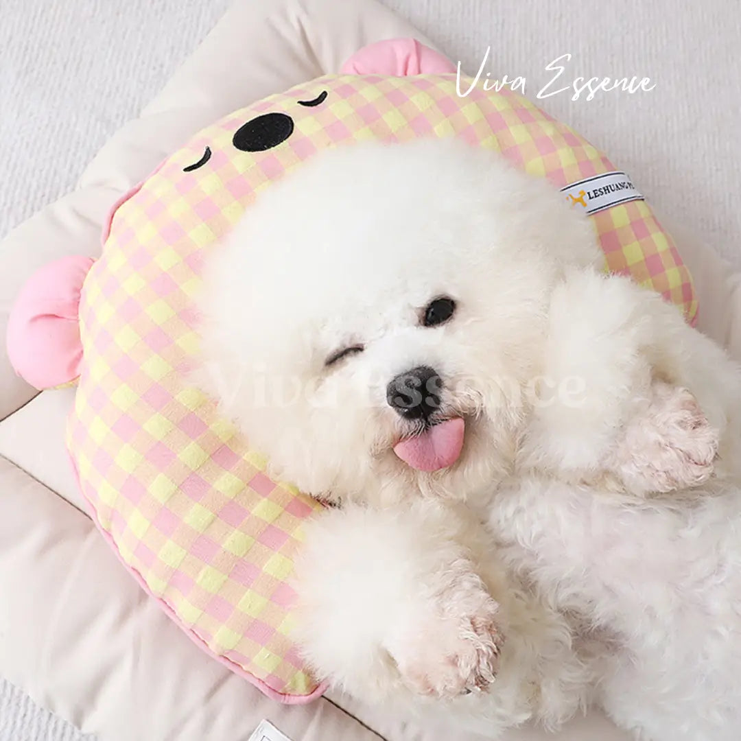 Cozy Cuddle Cloud pet anxiety bed with soft plush checkered pillow shape - vivaessencepet